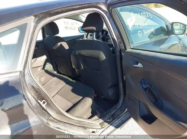 1FADP3K23HL301004 2017 FORD FOCUS - Image 8