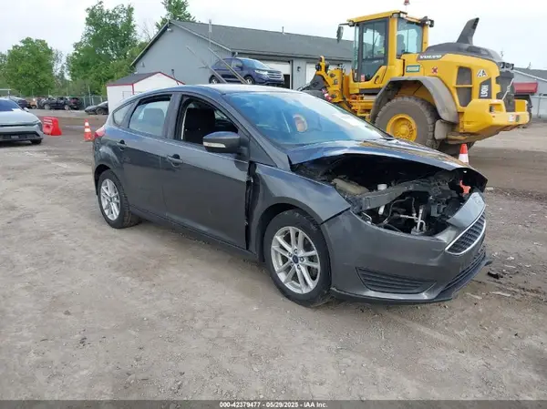 1FADP3K23HL336268 2017 FORD FOCUS - Image 1