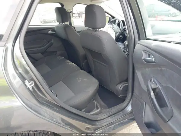 1FADP3K23HL336268 2017 FORD FOCUS - Image 8