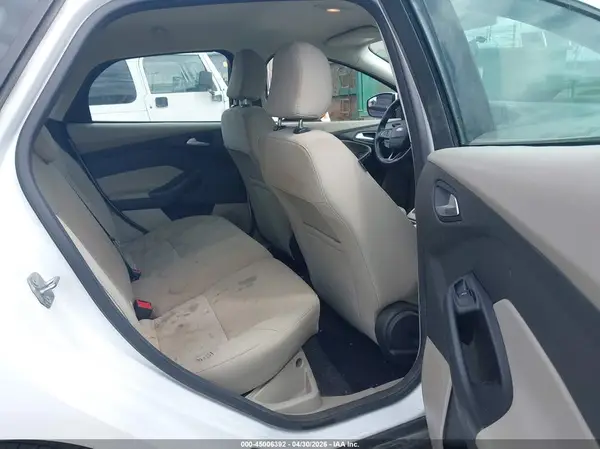 1FADP3K23HL340658 2017 FORD FOCUS - Image 8