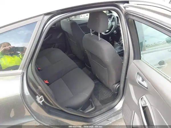 1FADP3K23HL344211 2017 FORD FOCUS - Image 8