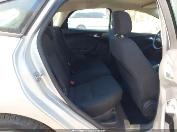 1FADP3K23JL212295 2018 FORD FOCUS - Image 8