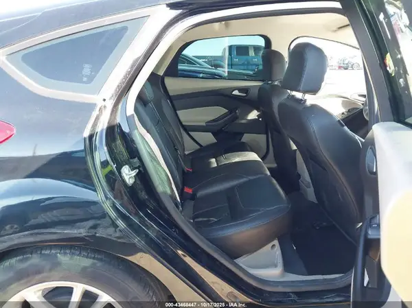 1FADP3K23JL224978 2018 FORD FOCUS - Image 8