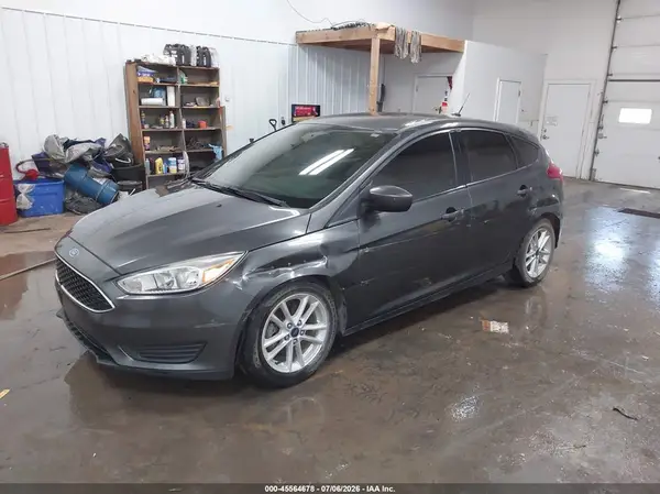 1FADP3K23JL225063 2018 FORD FOCUS - Image 2
