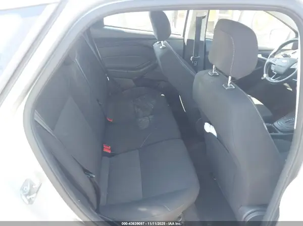1FADP3K23JL227458 2018 FORD FOCUS - Image 8