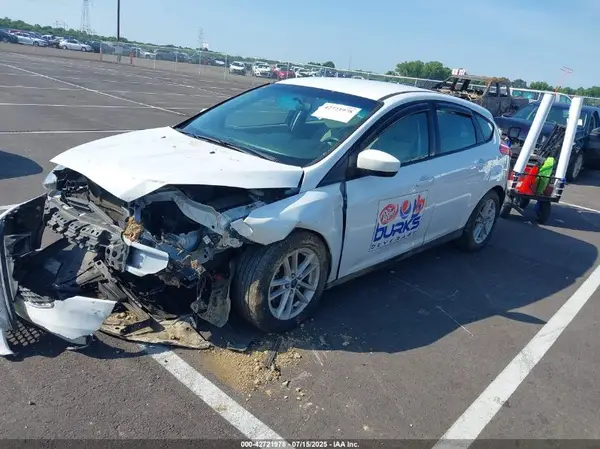 1FADP3K23JL245118 2018 FORD FOCUS - Image 2