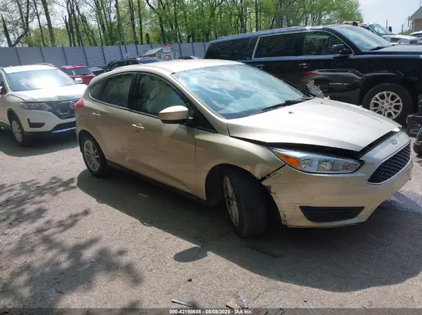 1FADP3K23JL257964 2018 FORD FOCUS - Image 1