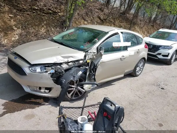 1FADP3K23JL257964 2018 FORD FOCUS - Image 2