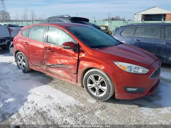 1FADP3K23JL263666 2018 FORD FOCUS - Image 1