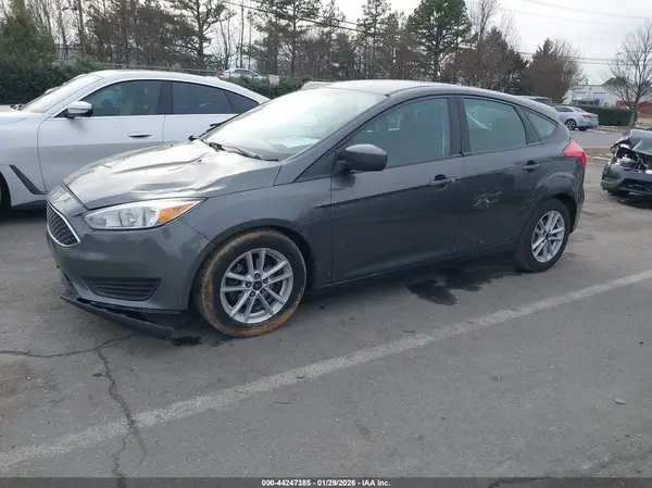 1FADP3K23JL264798 2018 FORD FOCUS - Image 2