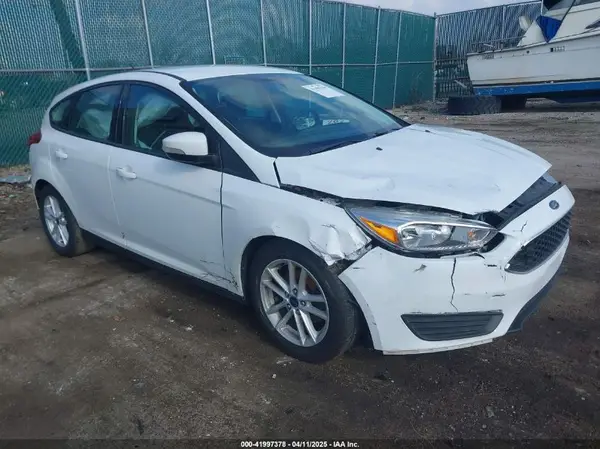 1FADP3K23JL268317 2018 FORD FOCUS - Image 1