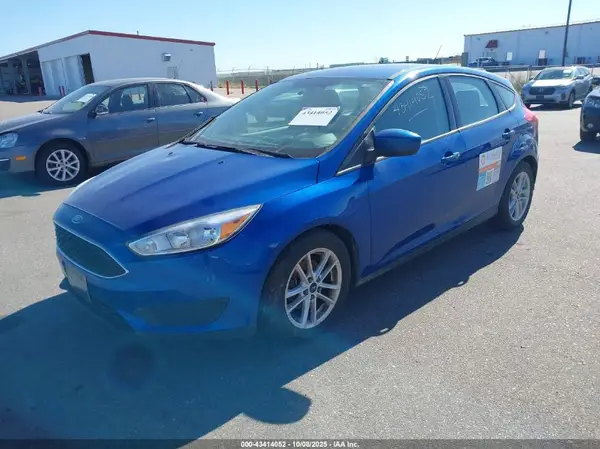 1FADP3K23JL270309 2018 FORD FOCUS - Image 2