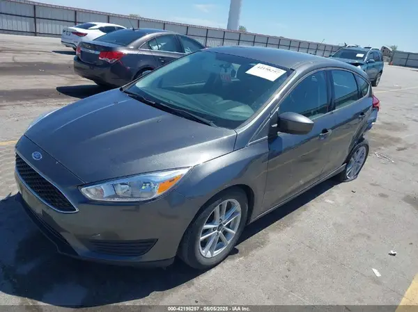 1FADP3K23JL293086 2018 FORD FOCUS - Image 2