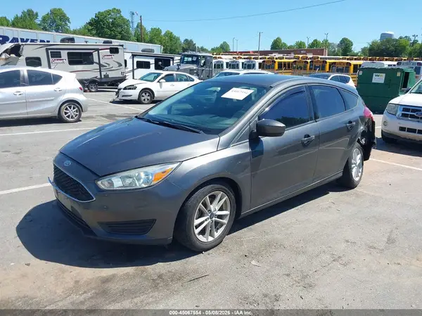 1FADP3K23JL297655 2018 FORD FOCUS - Image 2