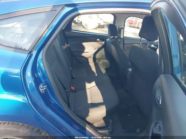 1FADP3K23JL307195 2018 FORD FOCUS - Image 8