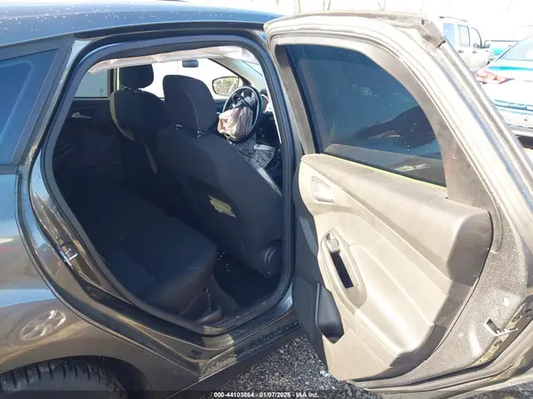 1FADP3K23JL310274 2018 FORD FOCUS - Image 8