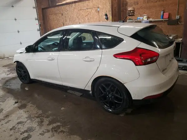 1FADP3K24GL215554 2016 FORD FOCUS - Image 2