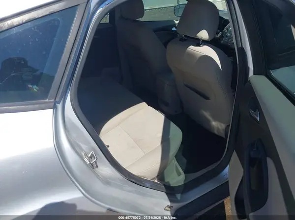 1FADP3K24GL216011 2016 FORD FOCUS - Image 8
