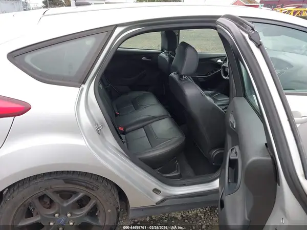 1FADP3K24GL226361 2016 FORD FOCUS - Image 8