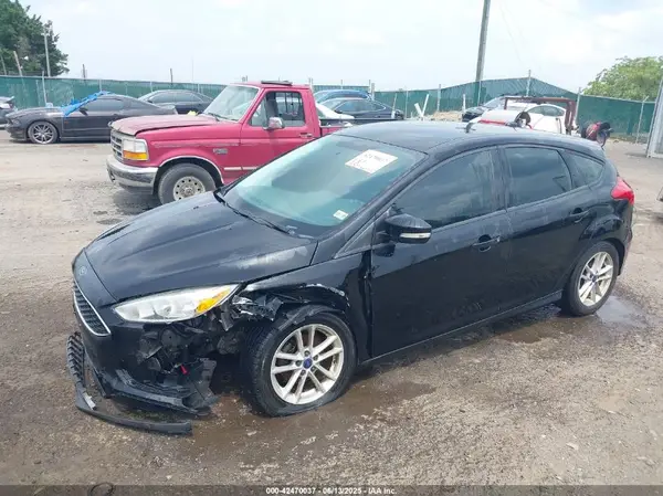 1FADP3K24GL232998 2016 FORD FOCUS - Image 2