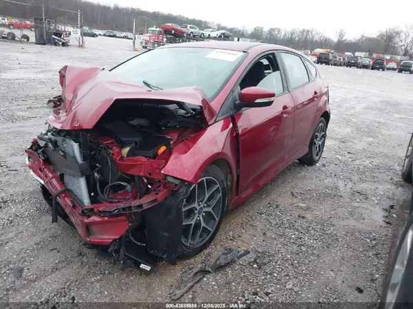 1FADP3K24GL237215 2016 FORD FOCUS - Image 2