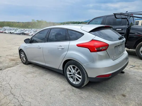 1FADP3K24GL242222 2016 FORD FOCUS - Image 2