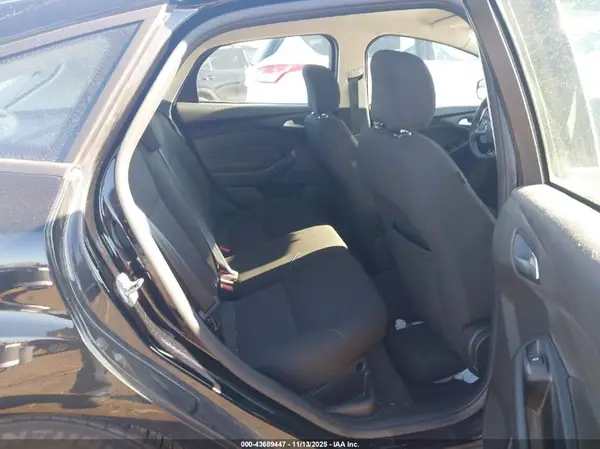 1FADP3K24GL244293 2016 FORD FOCUS - Image 8