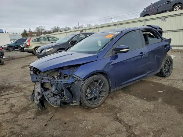 1FADP3K24GL256654 2016 FORD FOCUS - Image 1