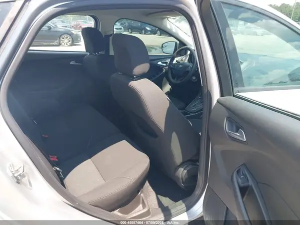 1FADP3K24GL259487 2016 FORD FOCUS - Image 8