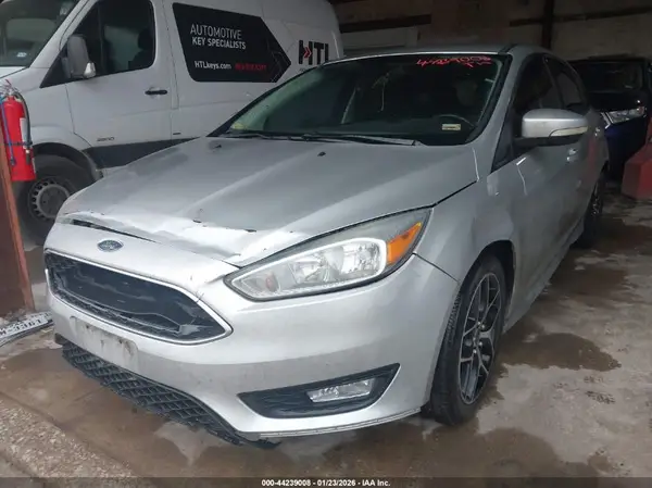 1FADP3K24GL267766 2016 FORD FOCUS - Image 2