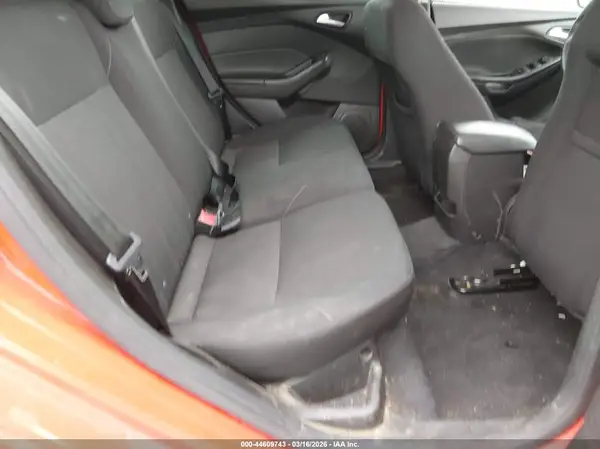 1FADP3K24GL271445 2016 FORD FOCUS - Image 8