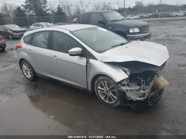 1FADP3K24GL283076 2016 FORD FOCUS - Image 1