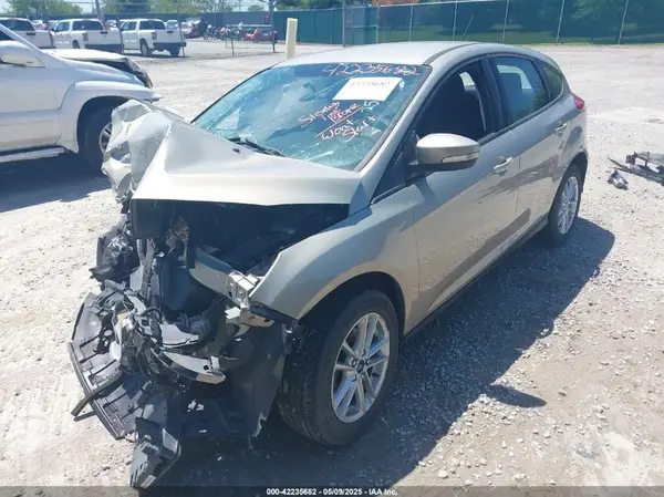 1FADP3K24GL290304 2016 FORD FOCUS - Image 2