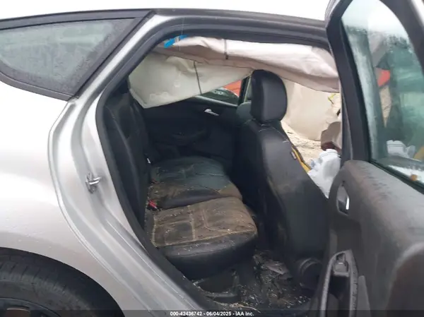 1FADP3K24GL299505 2016 FORD FOCUS - Image 8