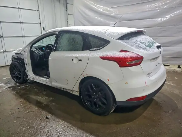 1FADP3K24GL307747 2016 FORD FOCUS - Image 2