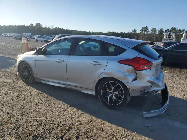 1FADP3K24GL318120 2016 FORD FOCUS - Image 2