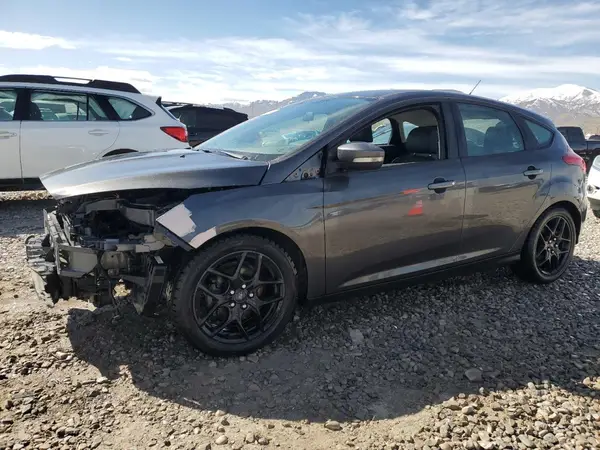 1FADP3K24GL326153 2016 FORD FOCUS - Image 1