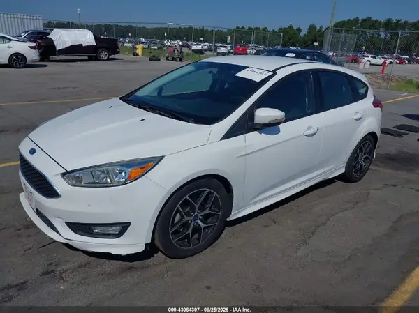 1FADP3K24GL331241 2016 FORD FOCUS - Image 2