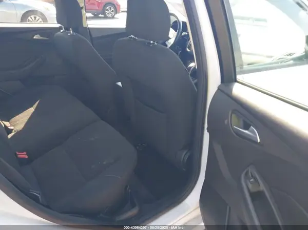 1FADP3K24GL331241 2016 FORD FOCUS - Image 8