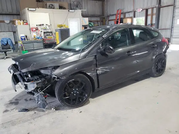 1FADP3K24GL332924 2016 FORD FOCUS - Image 1
