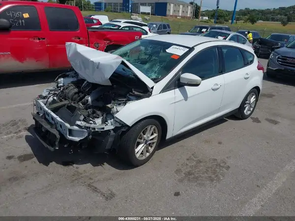 1FADP3K24GL337797 2016 FORD FOCUS - Image 2