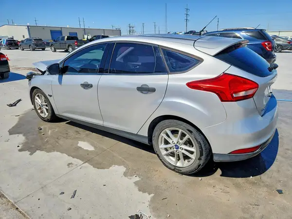 1FADP3K24GL339002 2016 FORD FOCUS - Image 2