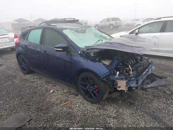 1FADP3K24GL344555 2016 FORD FOCUS - Image 1