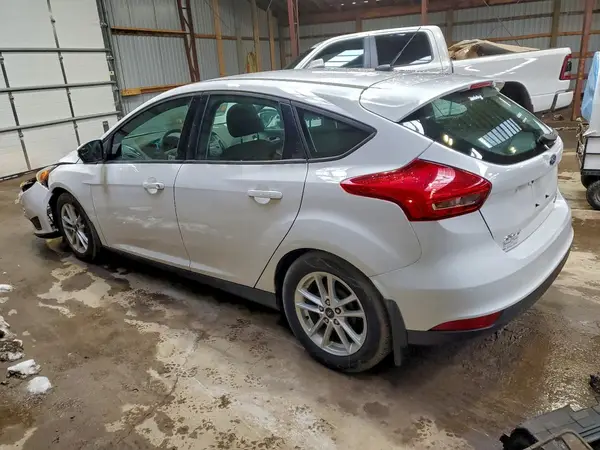 1FADP3K24GL346905 2016 FORD FOCUS - Image 2