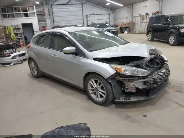 1FADP3K24GL355586 2016 FORD FOCUS - Image 1