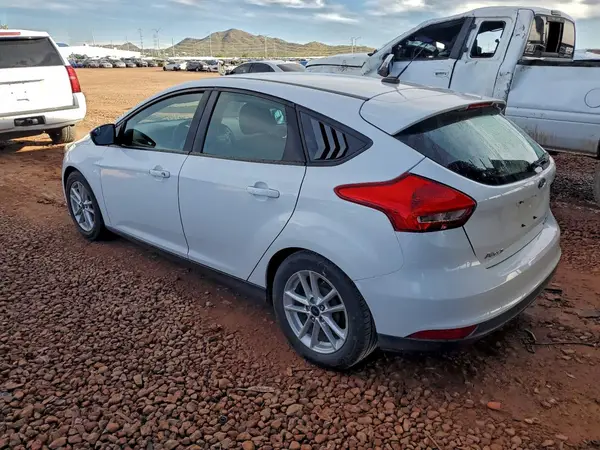 1FADP3K24GL368547 2016 FORD FOCUS - Image 2