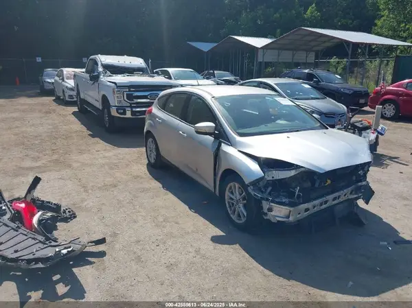 1FADP3K24GL390015 2016 FORD FOCUS - Image 1