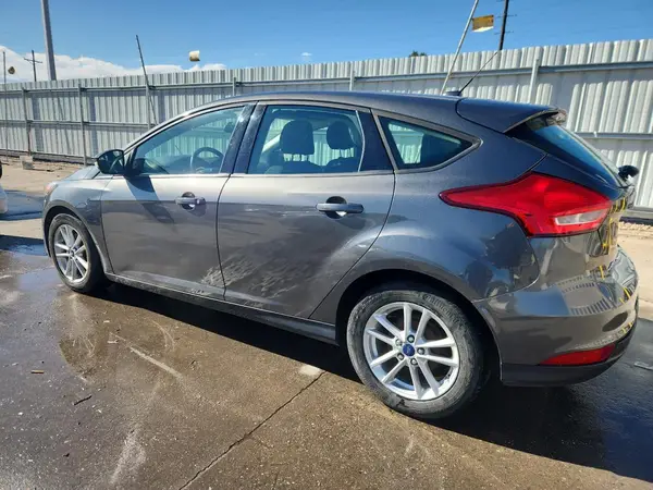 1FADP3K24HL210842 2017 FORD FOCUS - Image 2