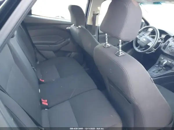 1FADP3K24HL216978 2017 FORD FOCUS - Image 8