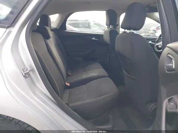 1FADP3K24HL223848 2017 FORD FOCUS - Image 8